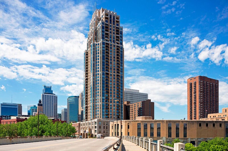 Primary Photo - 100 3rd Ave S