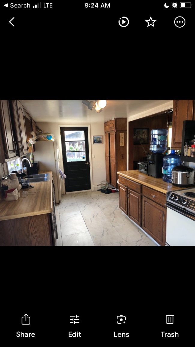 Building Photo - 9 Lincoln St