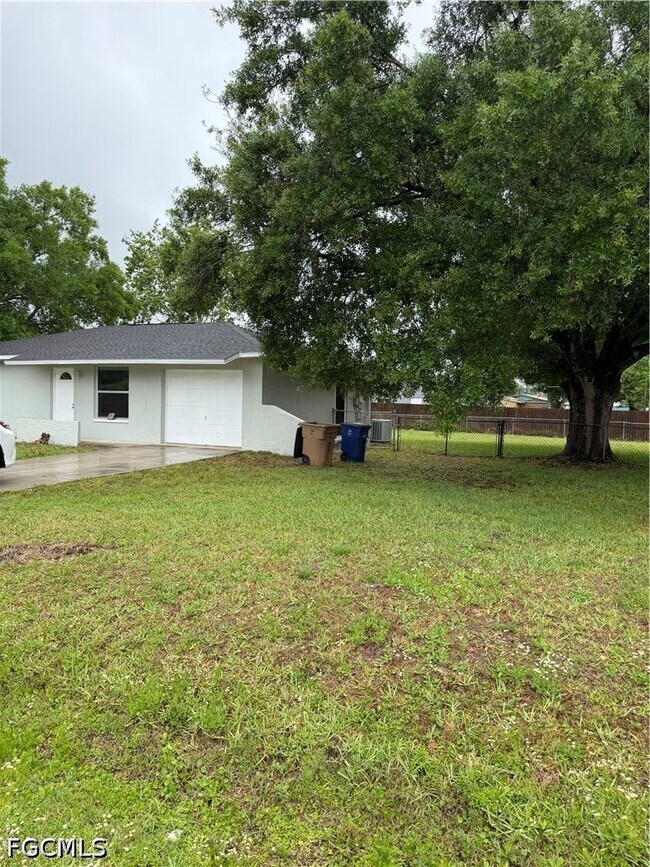 Building Photo - 2610 W Rd