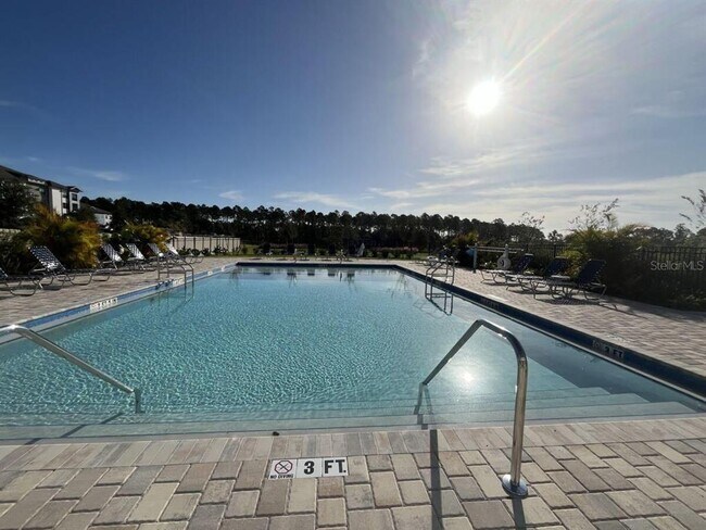 Building Photo - 15375 Burgtheater Dr