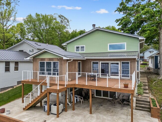 Building Photo - 2083 Chapman Lake Dr