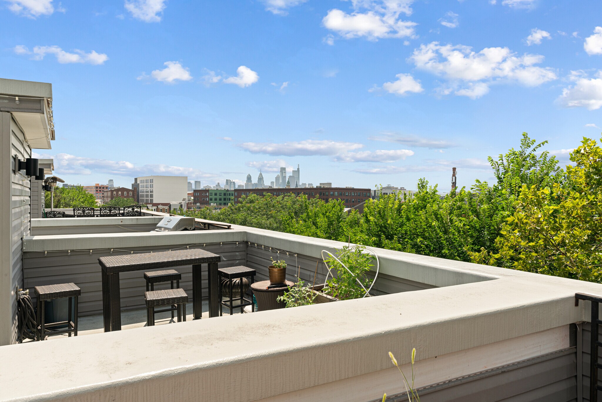 Building Photo - 1815 Blair St