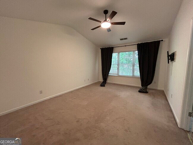 Building Photo - 665 Arncliffe Ct
