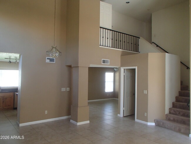 Building Photo - 4230 E Brookwood Ct