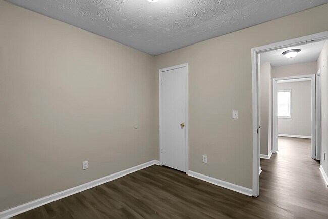 Building Photo - 1229 Creek Forest Ct NW