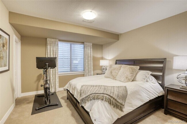 Building Photo - Beautiful Spacious 4 bed/4.5 bathroom in Broomfield - Available NOW!