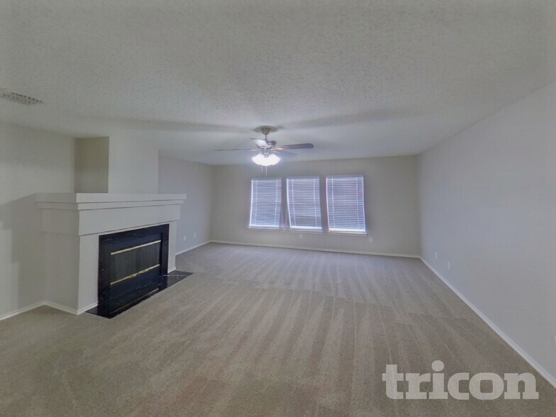 Building Photo - 2208 Capstan Dr