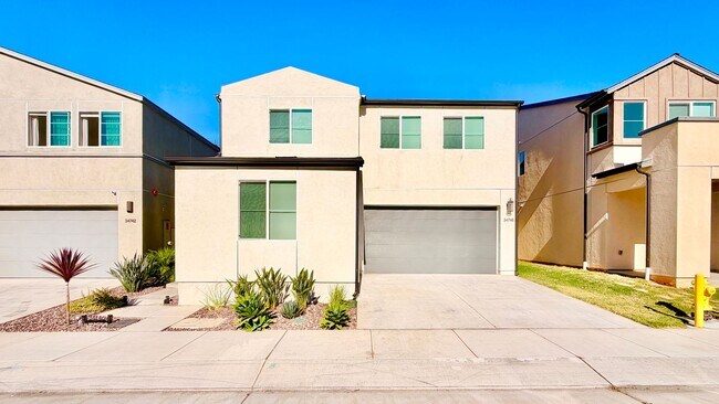 Building Photo - Wonderful Newer Construction Two-Story Home in The Citro Community of Fallbrook, complete with Co...