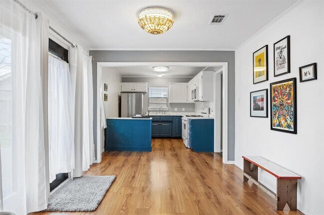 Building Photo - 1118 Fisher St