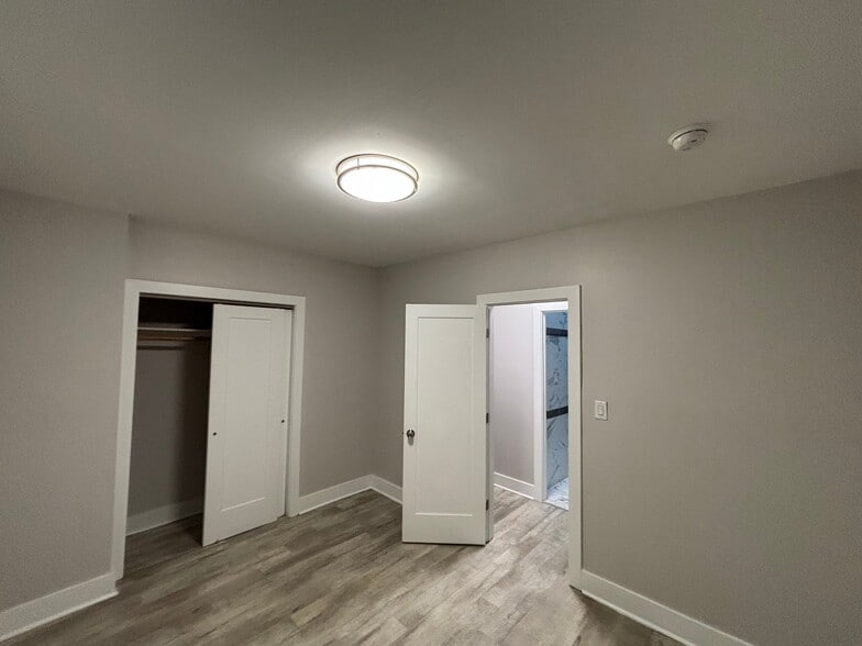 Building Photo - 5307 Palisade Ave