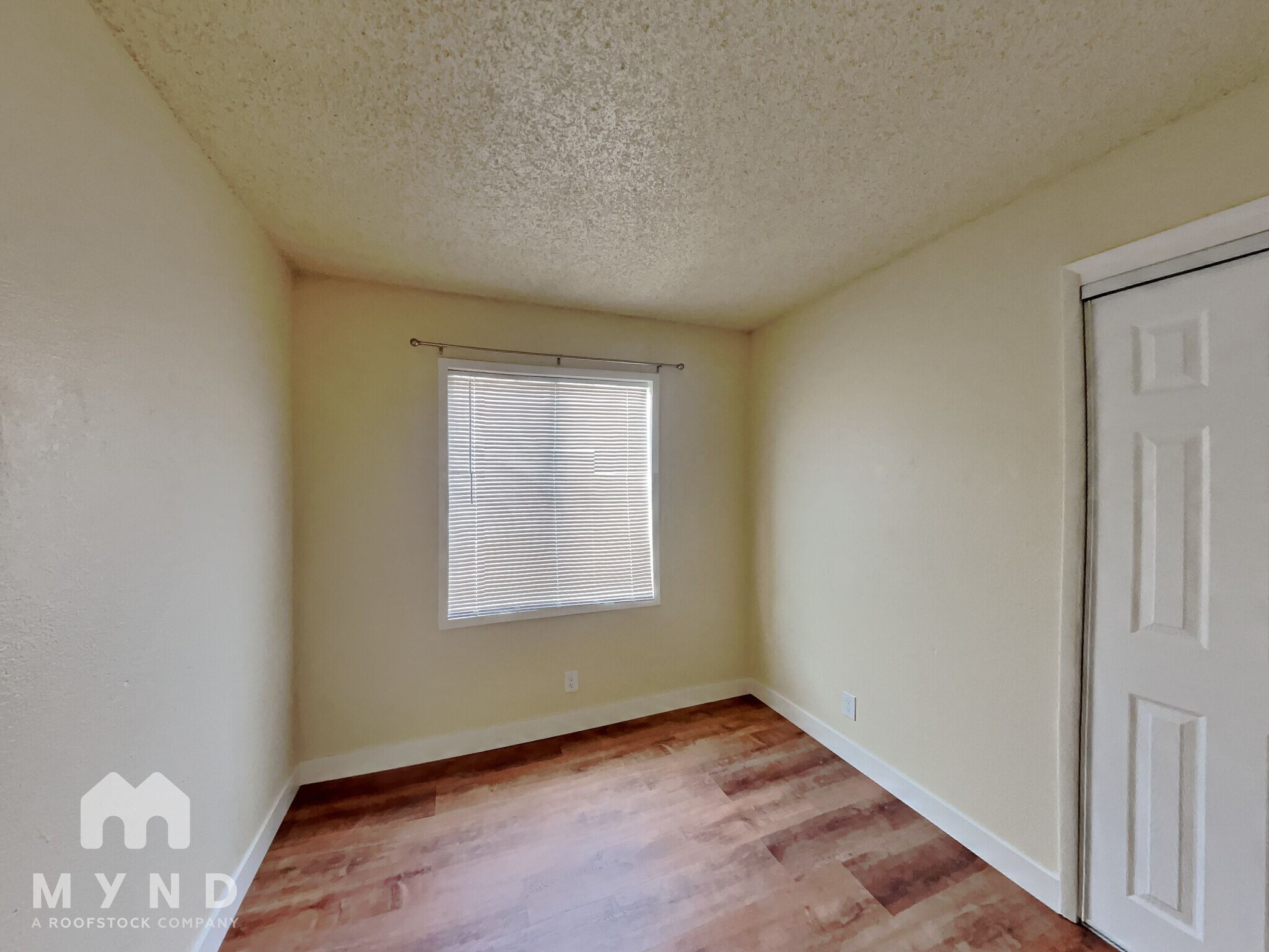 Building Photo - 979 45th St