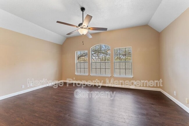 Building Photo - 13115 Almond Bend Dr