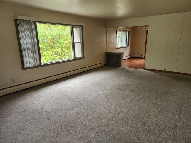 Building Photo - N 64 W23356-W24126 Main St