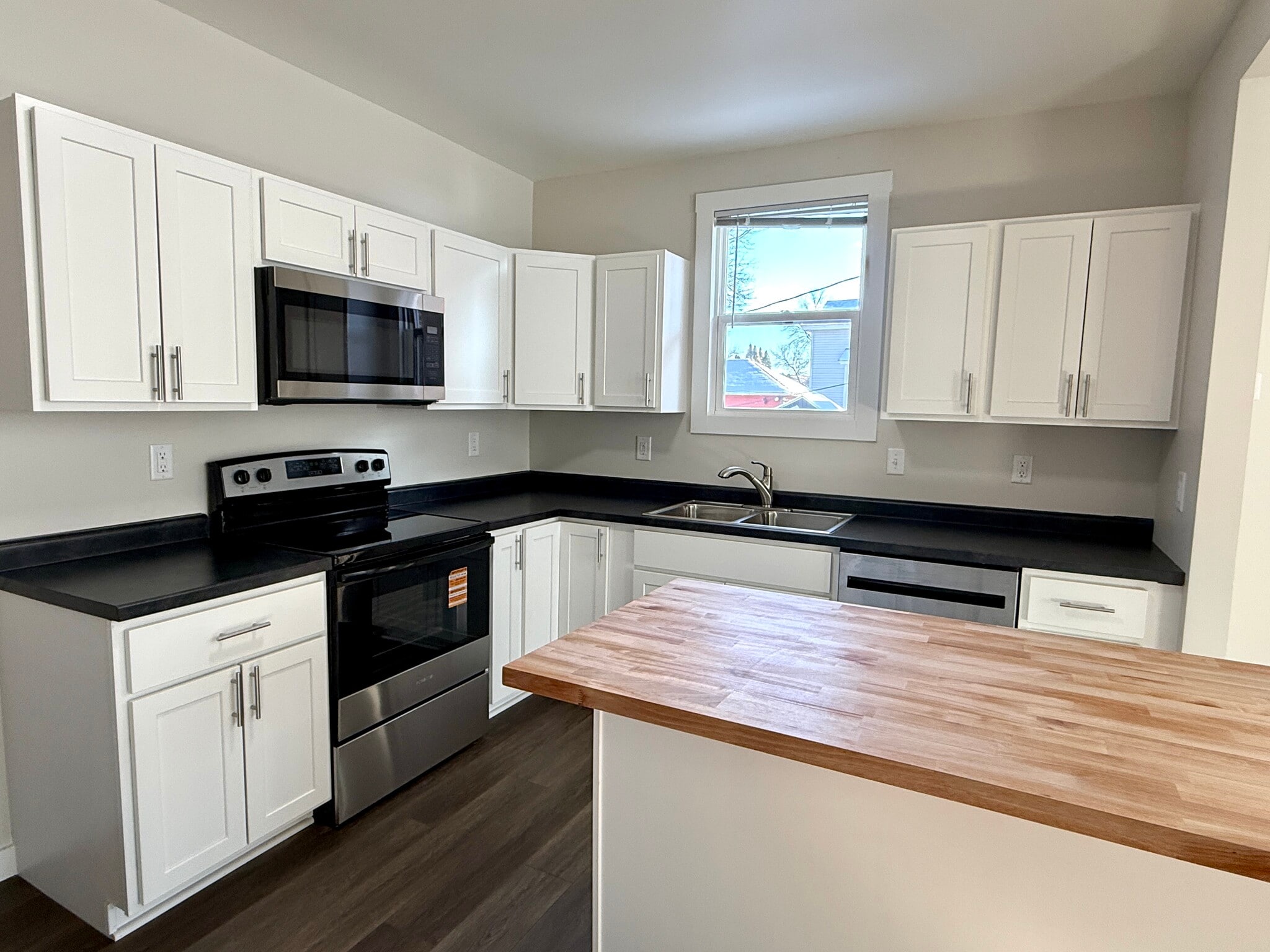 Building Photo - 427 Jefferson St