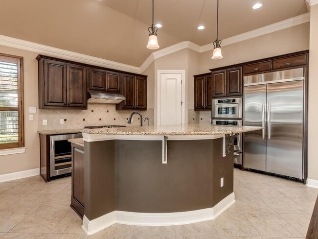 Building Photo - 2321 Gilia Dr