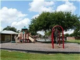 Building Photo - 3216 Shadowwalk Dr