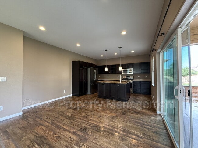 Building Photo - 10808 Salida St
