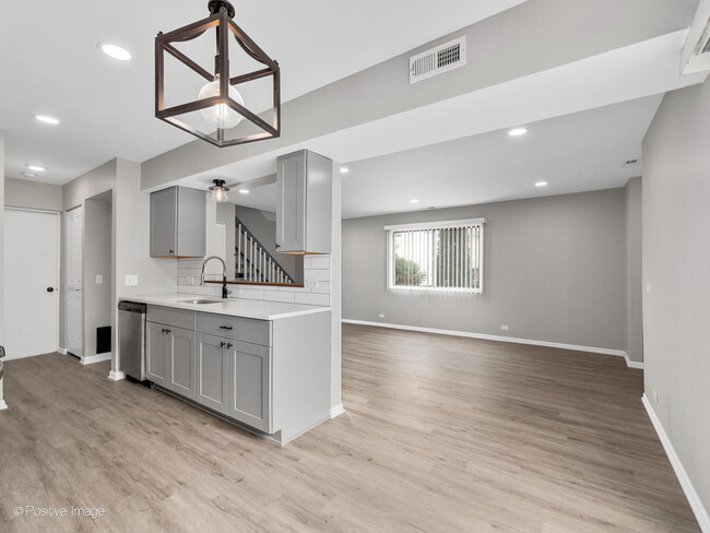 Building Photo - 721 Sunfish-