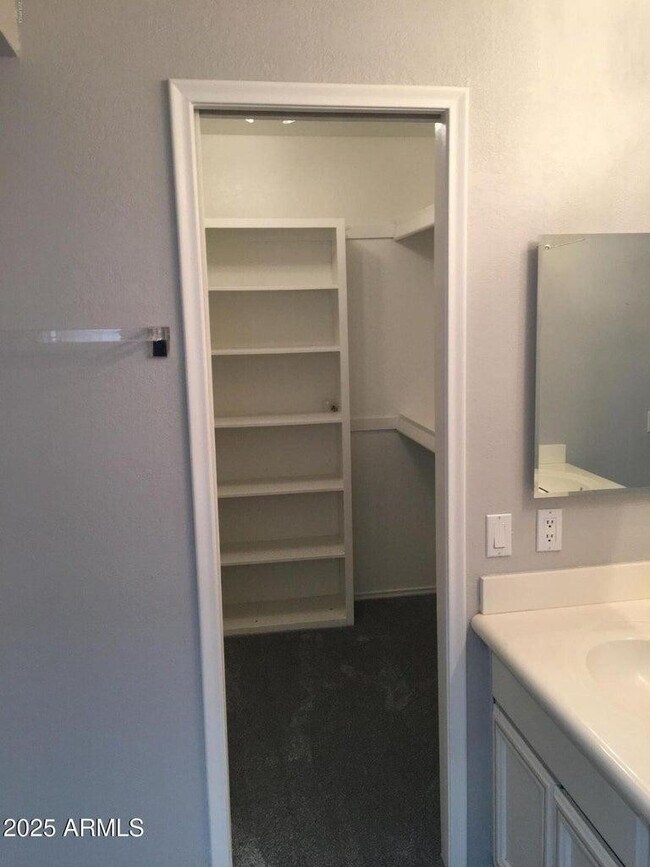 Building Photo - 5623 E Aster Dr