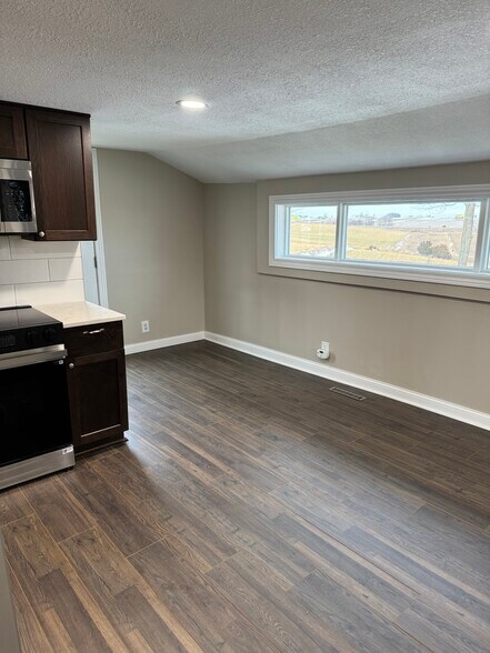 Building Photo - 25002 195th St