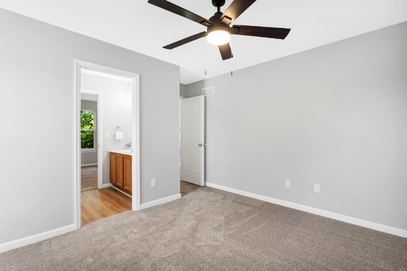 Building Photo - 420 Morning Meadow Dr