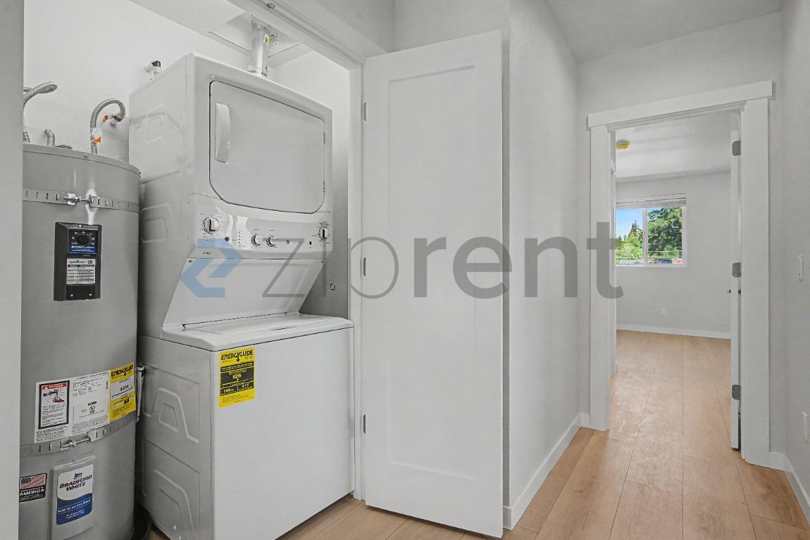 Building Photo - Unit 4325