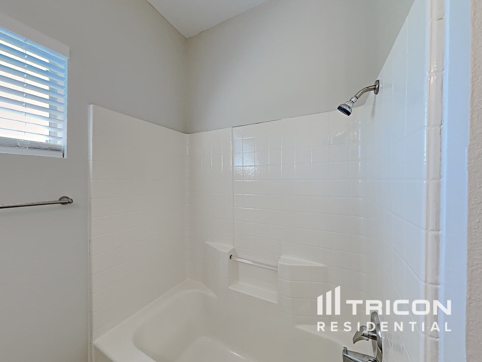 Building Photo - 1081 Treehouse Ln