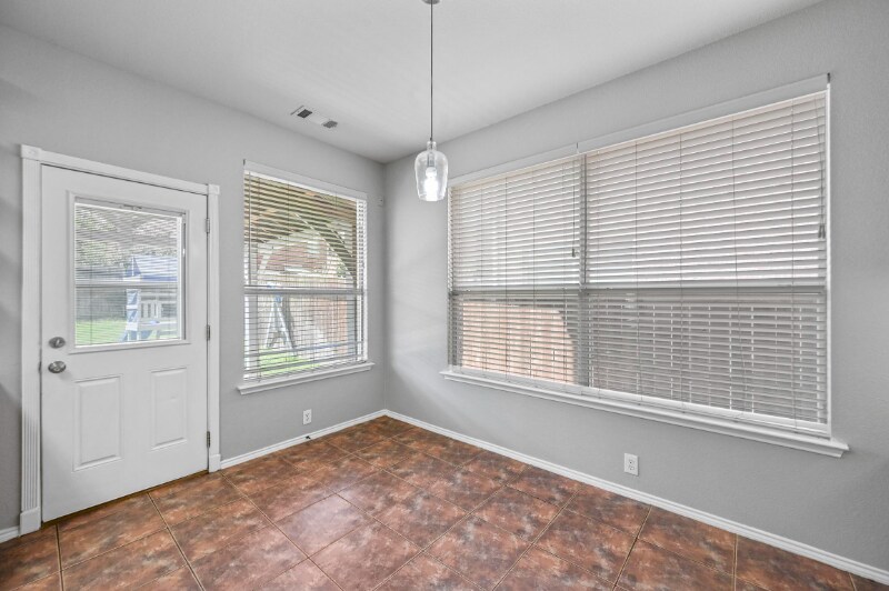 Building Photo - 3005 Manor Green Blvd