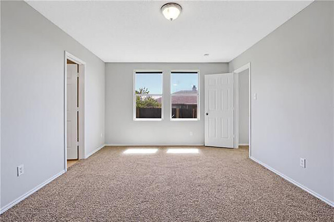 Building Photo - 1419 Windy Meadows Dr