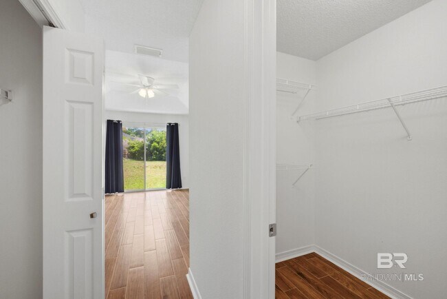 Building Photo - 22413 Bobcat Ln