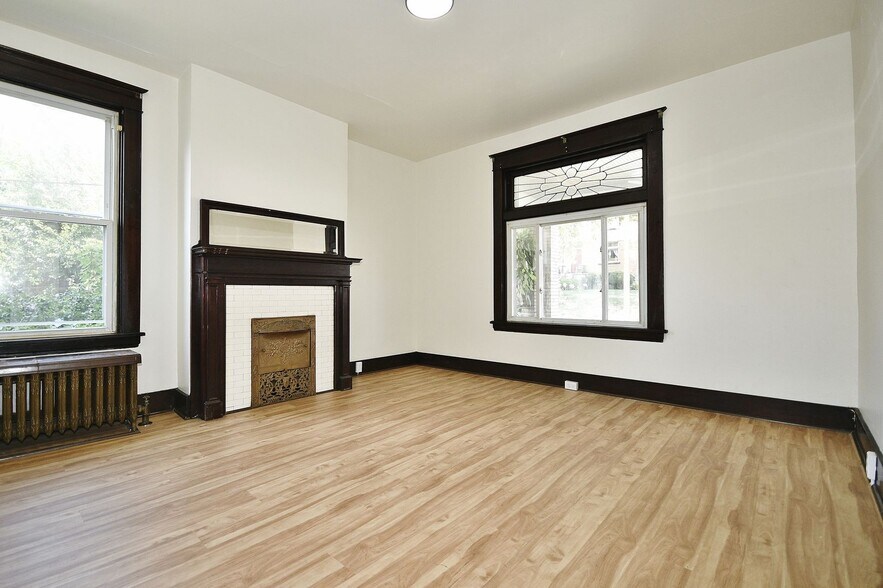 Building Photo - 201 Giffin Ave