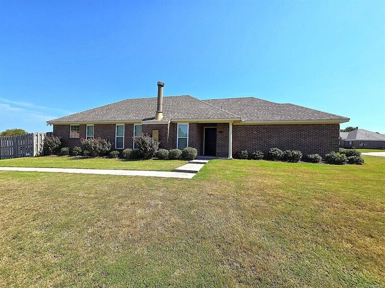 Building Photo - 8701 Will Newton Dr