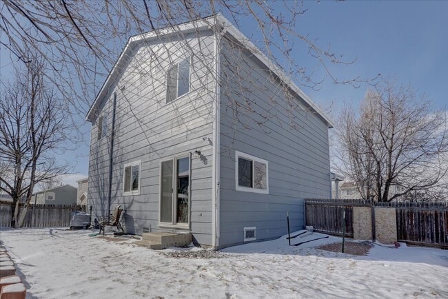 Building Photo - Updated 3bed/2bath on private culdesac in Thornton!!