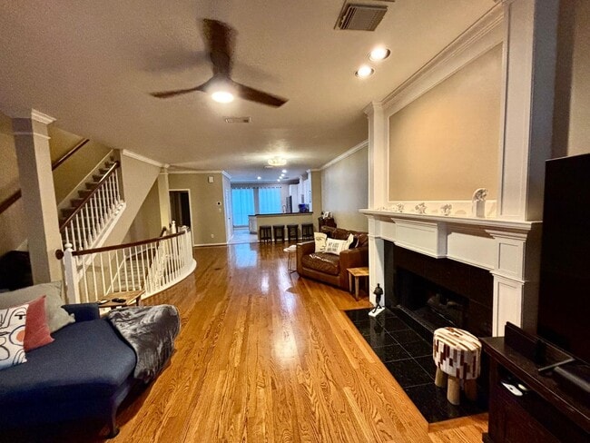 Building Photo - 1310 W Webster St