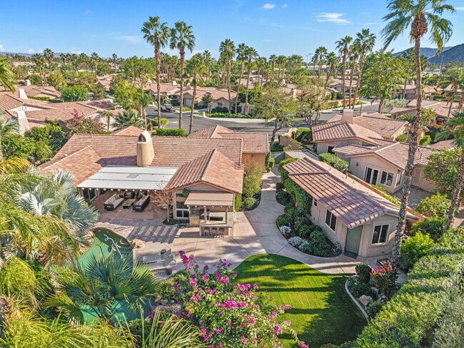 Building Photo - 49105 Casa Del Rio