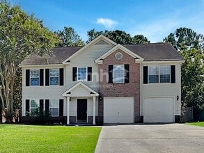 Building Photo - 223 Longleaf Cir