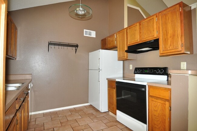 Building Photo - Spacious 3-2 in N. Ft Worth, desirable Kel...