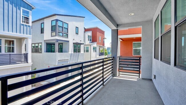 Building Photo - 137 Mirth