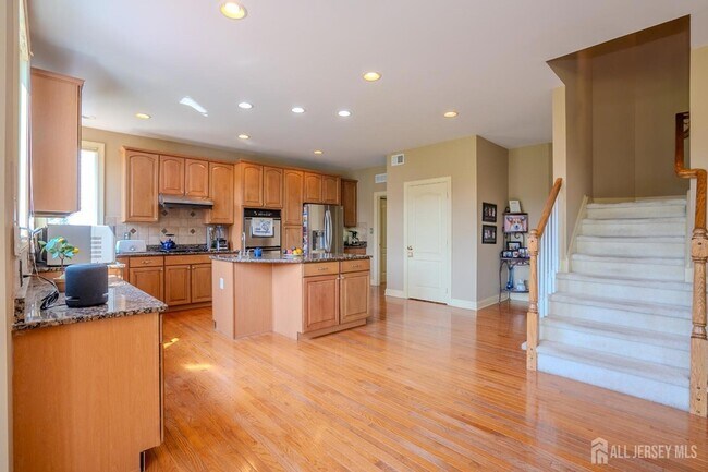 Building Photo - 19 Meadowlark Dr