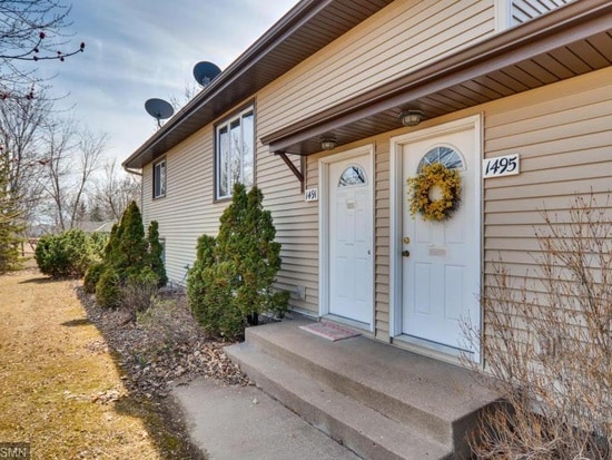 Building Photo - 1491 Elm Ave E