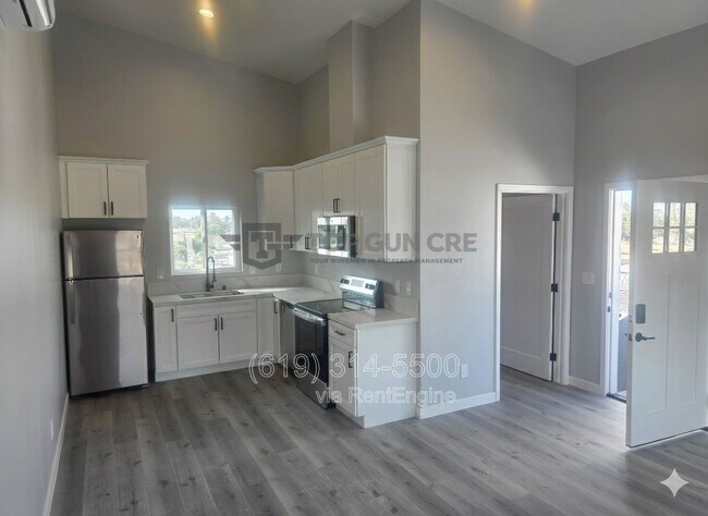 Building Photo - 4868 Fond Du Lac Ct