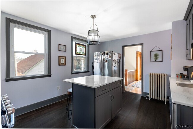 Building Photo - 230 Pennsylvania St