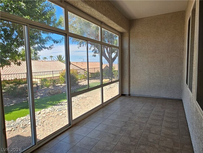 Building Photo - 2139 Twin Falls Dr