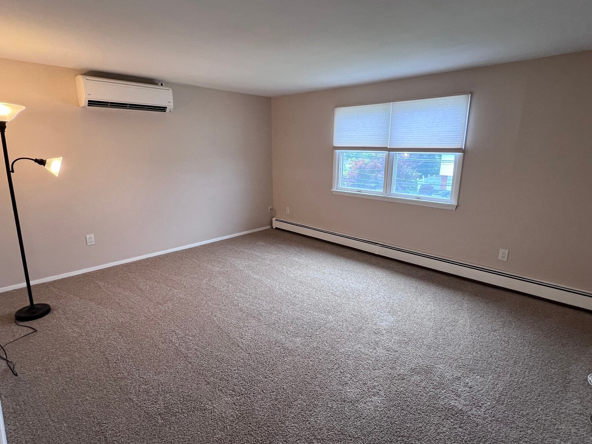 Livingroom - 119 E Alhambra Ave