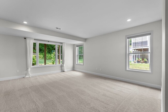 Building Photo - Beautiful Home in Walden Park