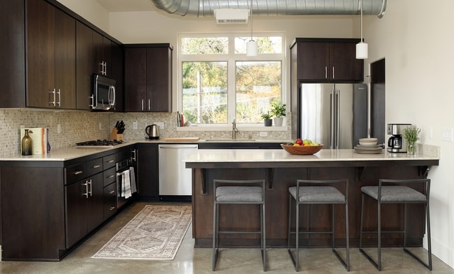 Building Photo - 4644 S Kelly Ave