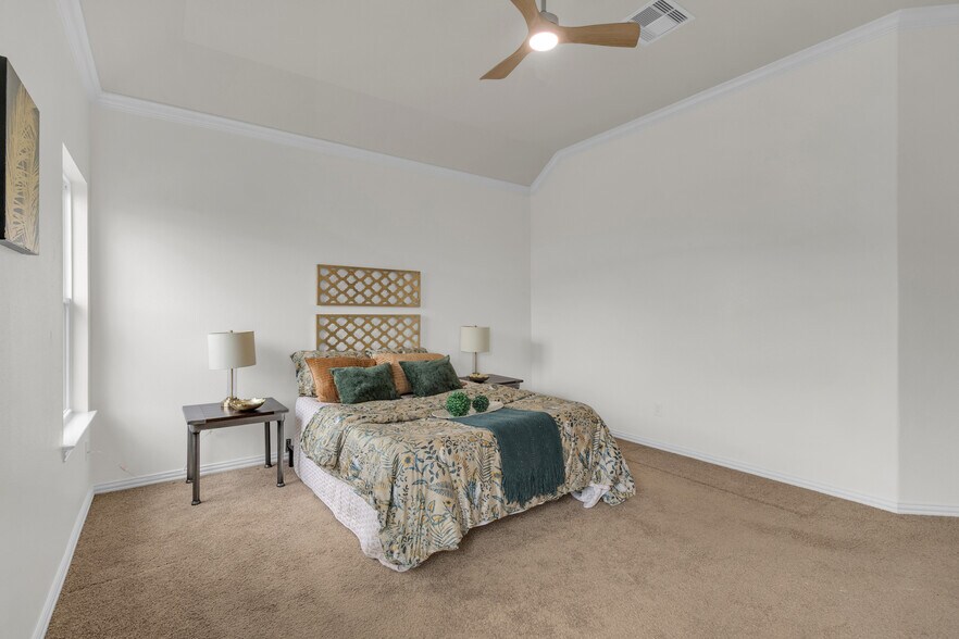 Building Photo - 24506 Forest Canopy Dr