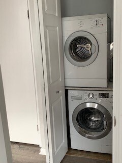 Laundry - 277 E Linden Ave