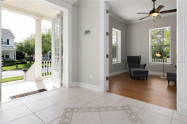 Building Photo - 216 Eastpark Dr