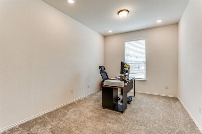 Building Photo - 3 br, 2.5 bath House - 219 Espresso Drive